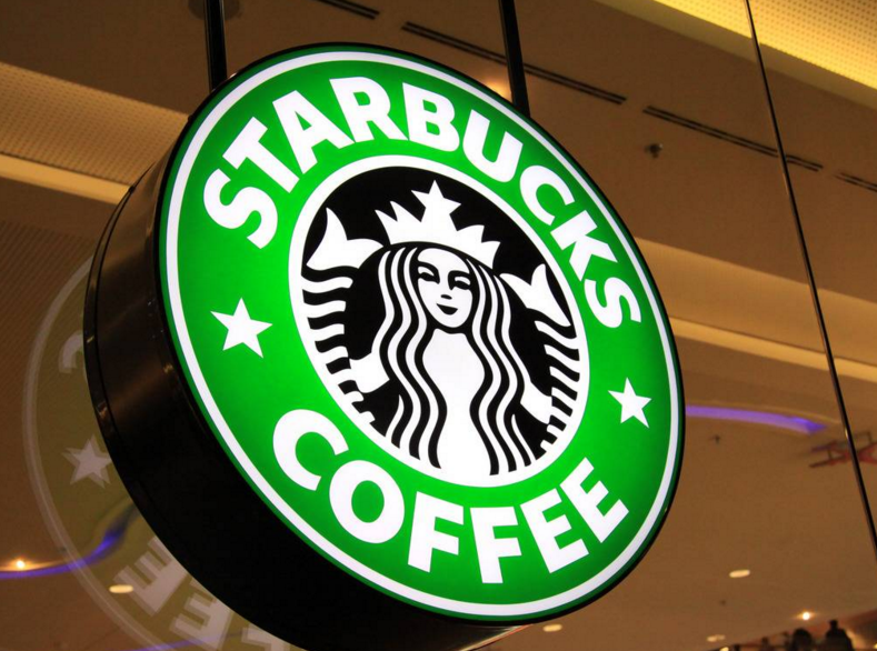 ۱۰ کلید موفقیت برند استارباکس رهبر جهانی صنعت قهوه و کافی‌شاپ